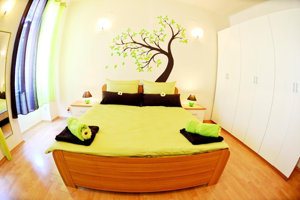 Appartement Apartman Harmony à Pula Extérieur photo