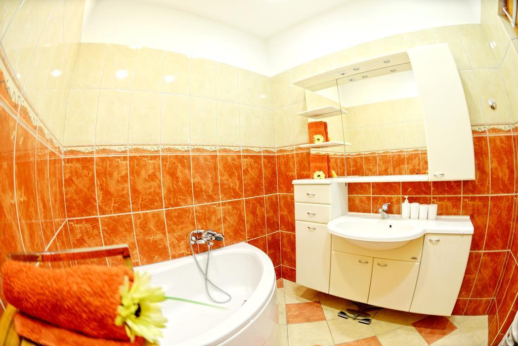 Appartement Apartman Harmony à Pula Extérieur photo