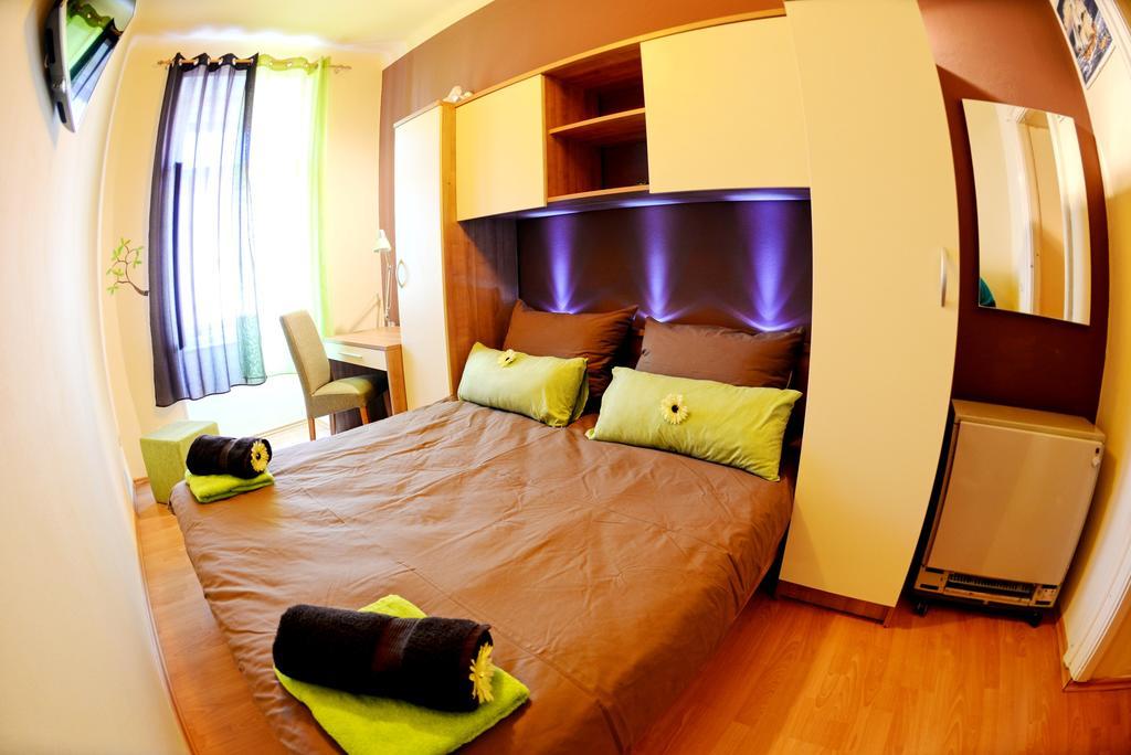 Appartement Apartman Harmony à Pula Extérieur photo